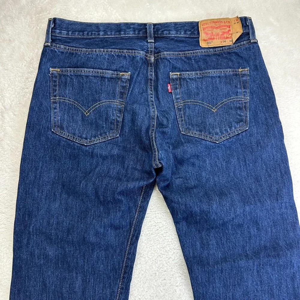 Levis 501 Jeans Mens 36x32 Dark Wash Button Fly Denim Pockets
